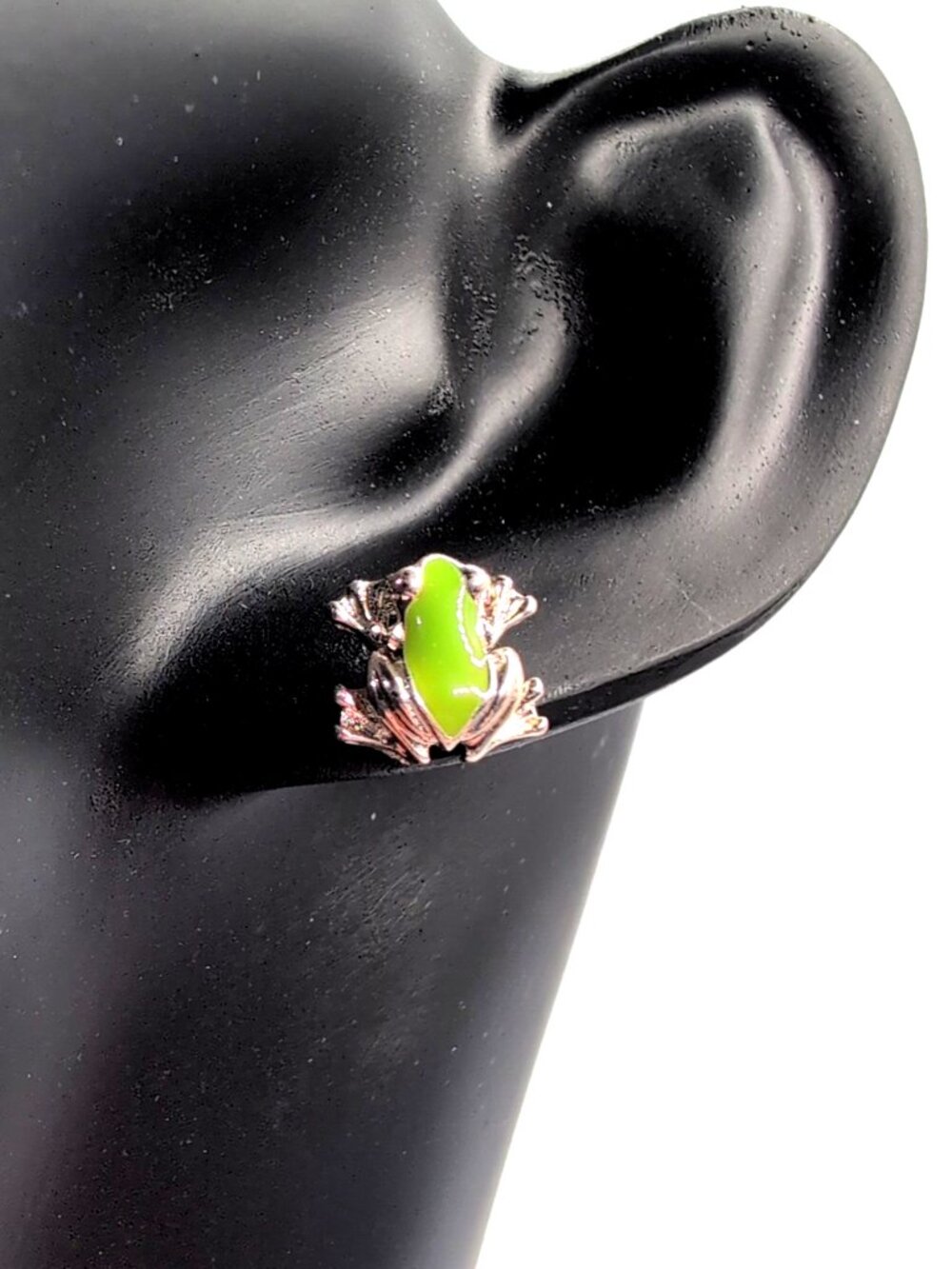 Adorable Silver Tone Green Enamel Little Frog Post Earrings 3/8" Like New